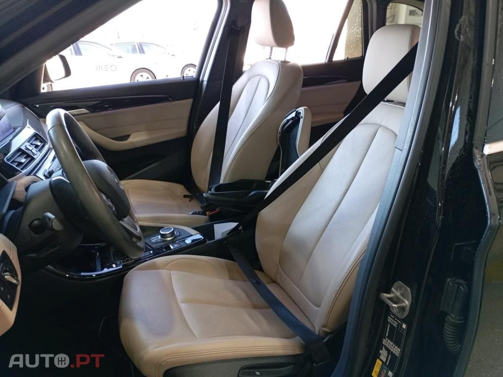 BMW X1 25 e xDrive xLine