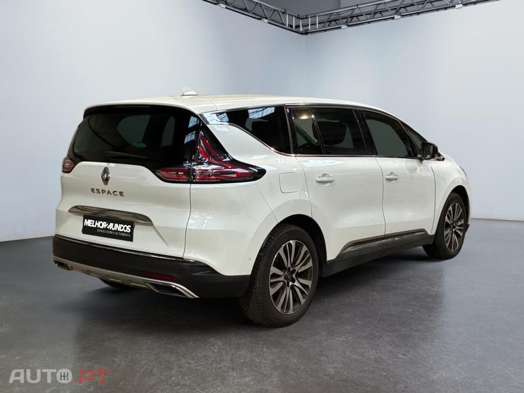 Renault Espace 2.0 dCi Initiale Paris 7L EDC