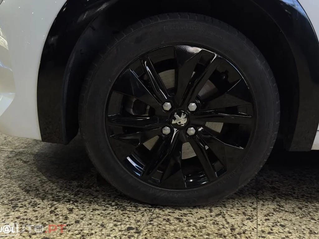 Peugeot E-208 50 kWh Allure