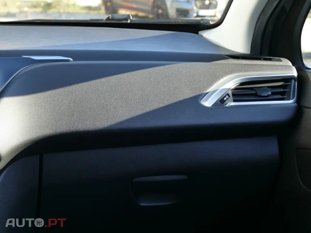 Peugeot 208 1.4 HDi Active