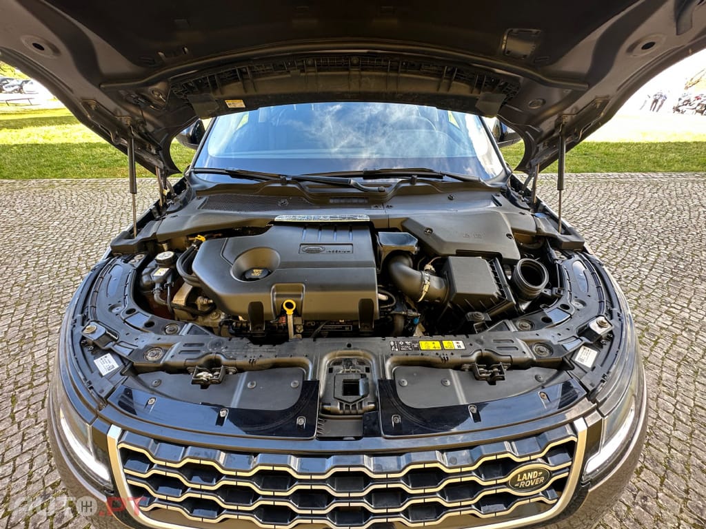 Land Rover Evoque 2.0 D150 R-Dynamic S