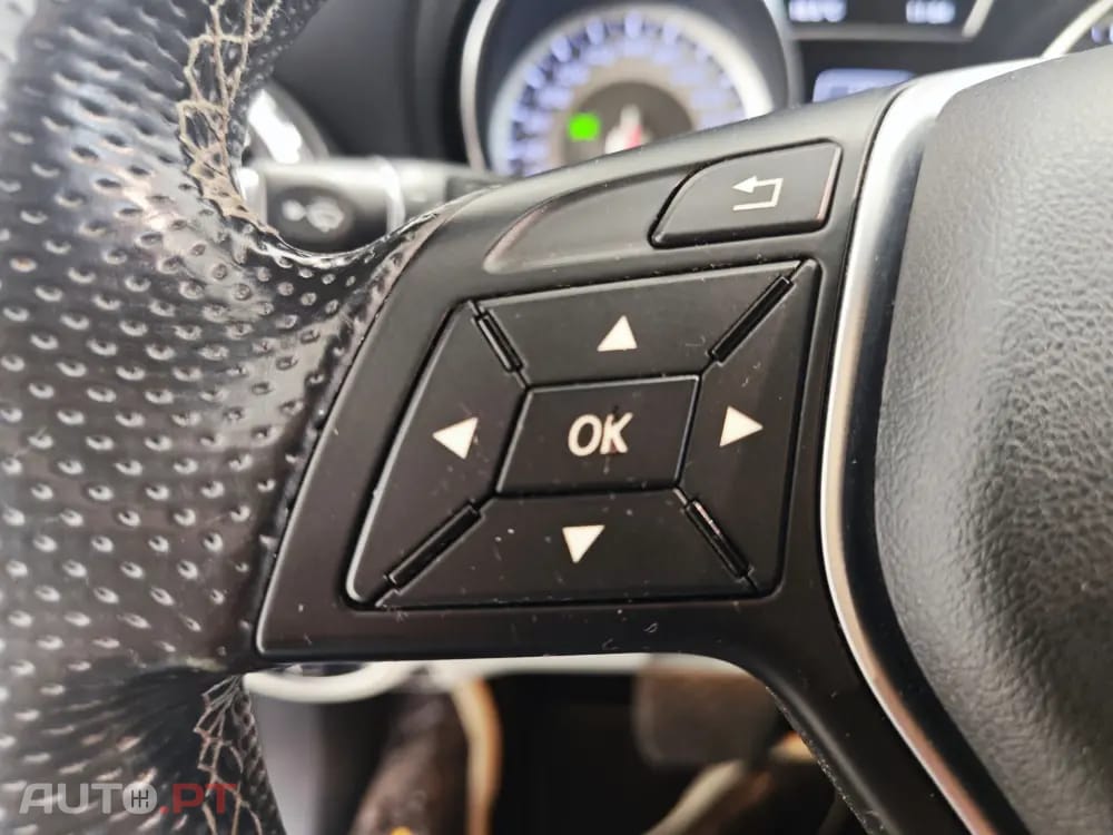 Mercedes-Benz GLA 200 d 4Matic 7G-DCT Urban
