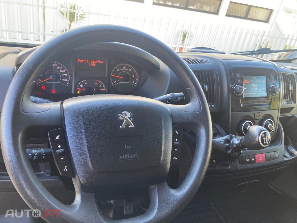 Peugeot Boxer 2.2 BLUEHDI 330 L2H1