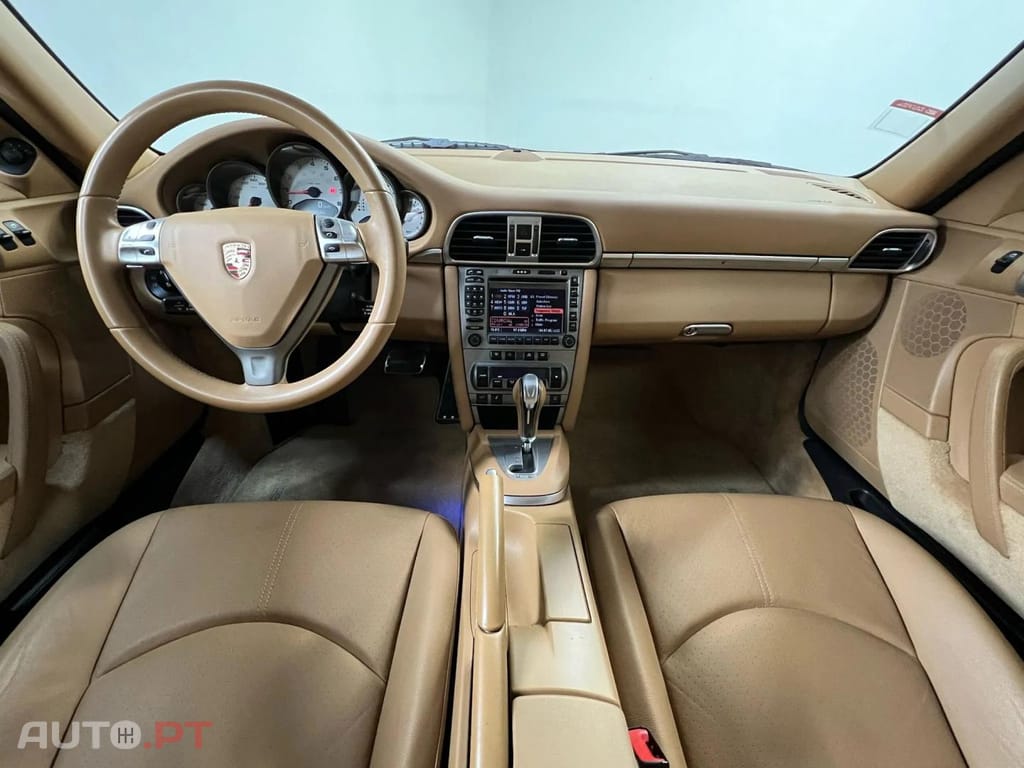 Porsche 911 Carrera 4S Coupe Tiptronic