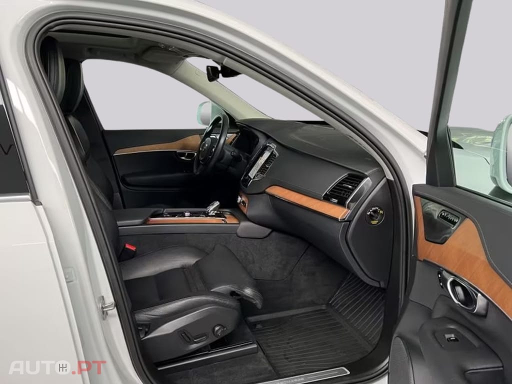 Volvo XC90 T8 AWD I.V.A DEDUTIVEL