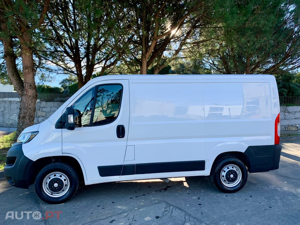Peugeot Boxer 2.0 BlueHDi 333 L2H2 Pro