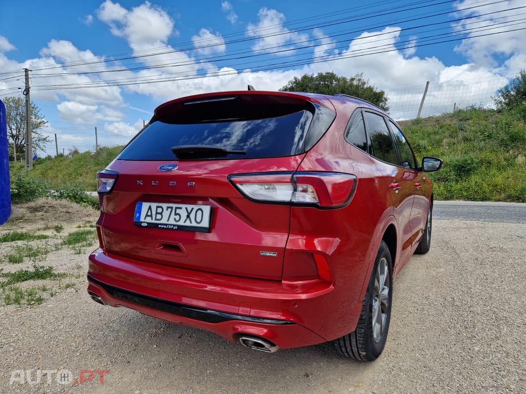 Ford Kuga 2.5 PHEV ST-Line