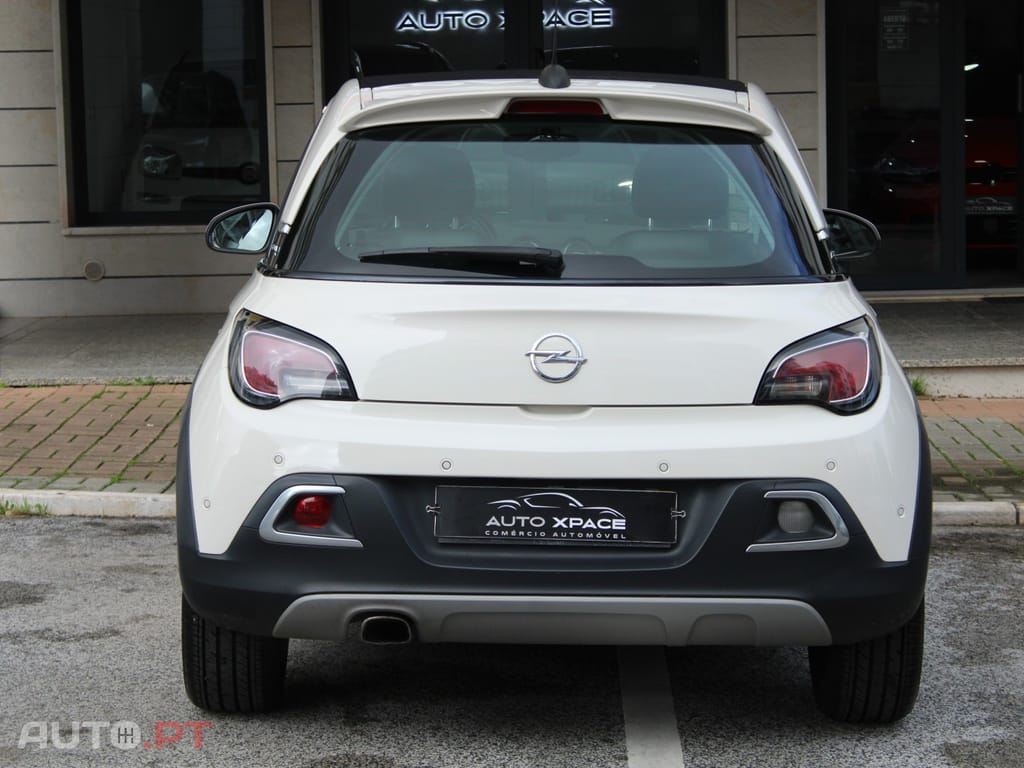 Opel Adam 1.0 T Rocks