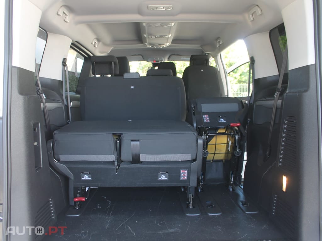 Peugeot Traveller 1.6 BlueHDi L2H1 Business Standard