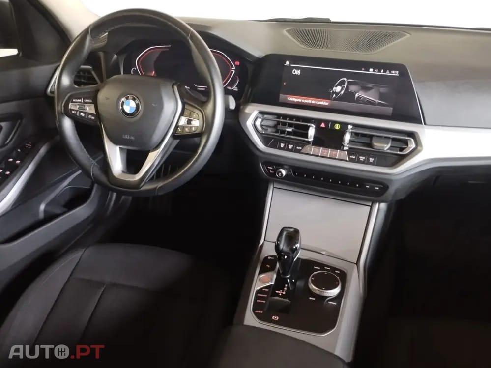 BMW 320 d Pack M Auto — fotografia 16