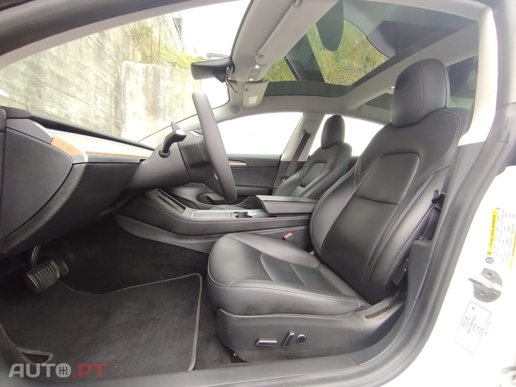 Tesla Model 3 Standard Range Plus RWD