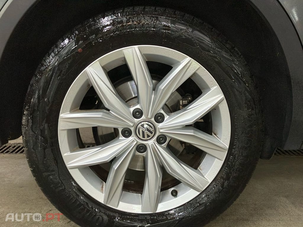 Volkswagen Tiguan 2.0 TDI Highline DSG 4Motion