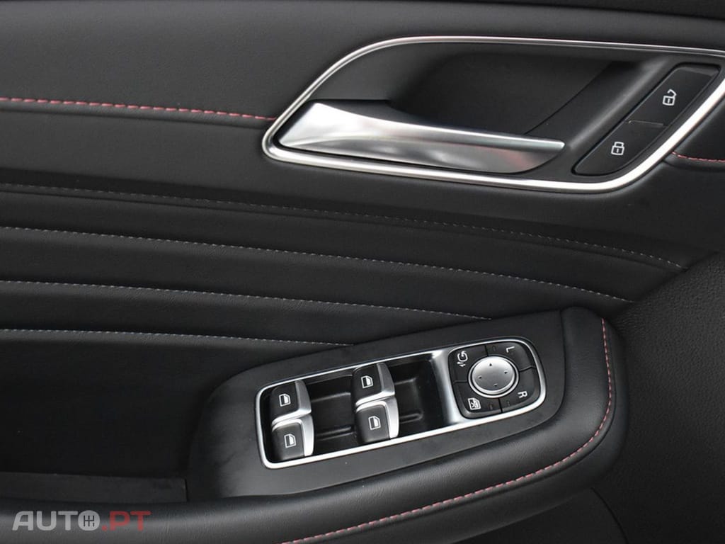 MG EHS I.V.A DEDUTIVEL PHEV 1.5 T-GDI Luxury 