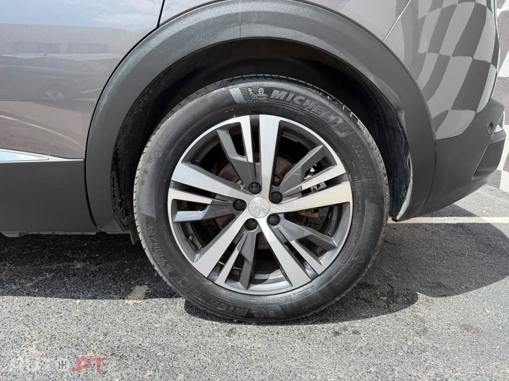 Peugeot 3008 1.6 Hybrid Allure Pack e-EAT8