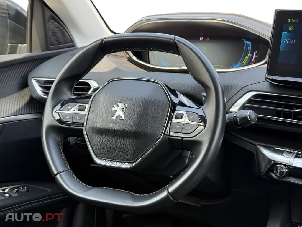 Peugeot 3008 1.6 Hybrid Allure e-EAT8