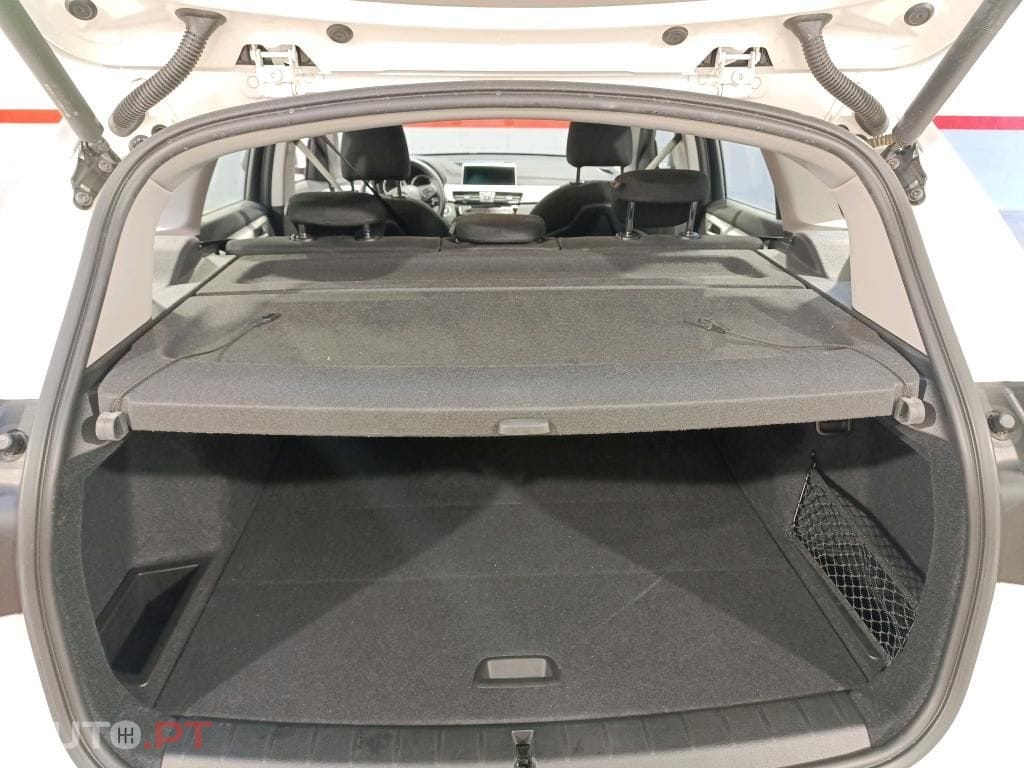 BMW X1 16 d sDrive Advantage