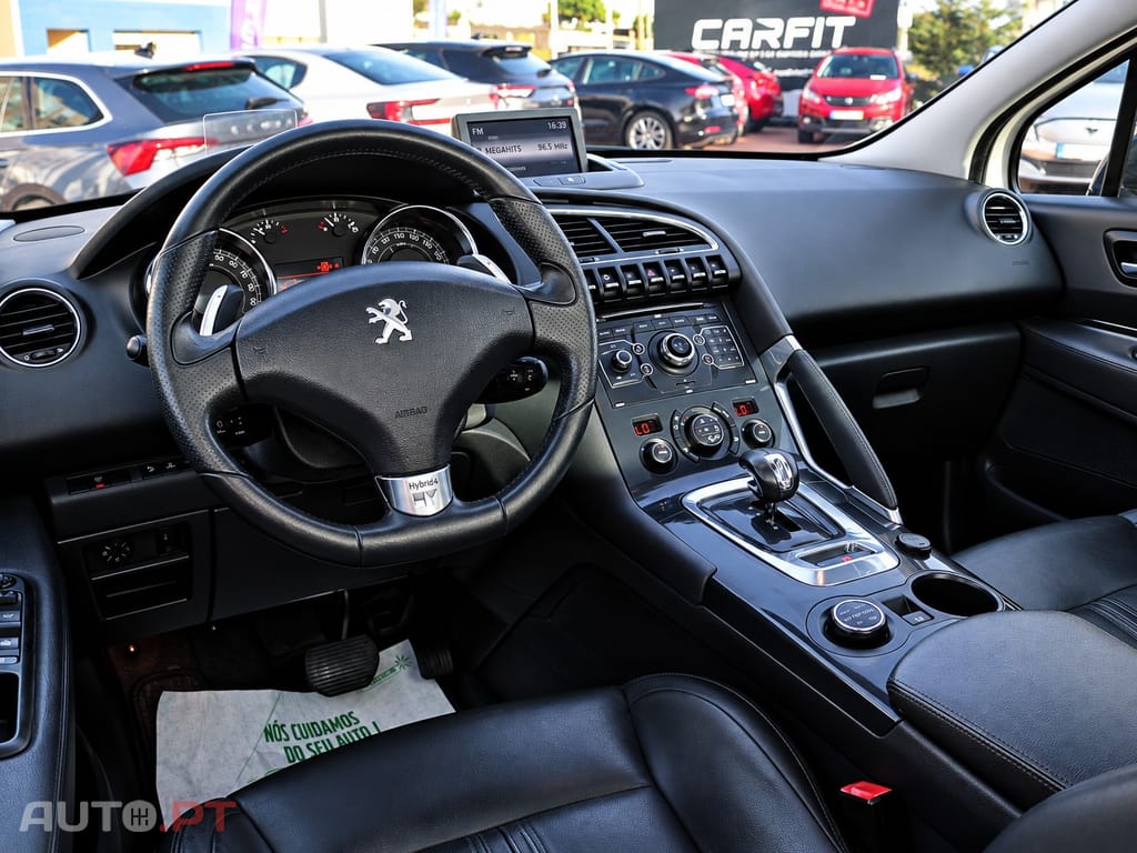 Peugeot 3008 2.0 HDi Hybrid4