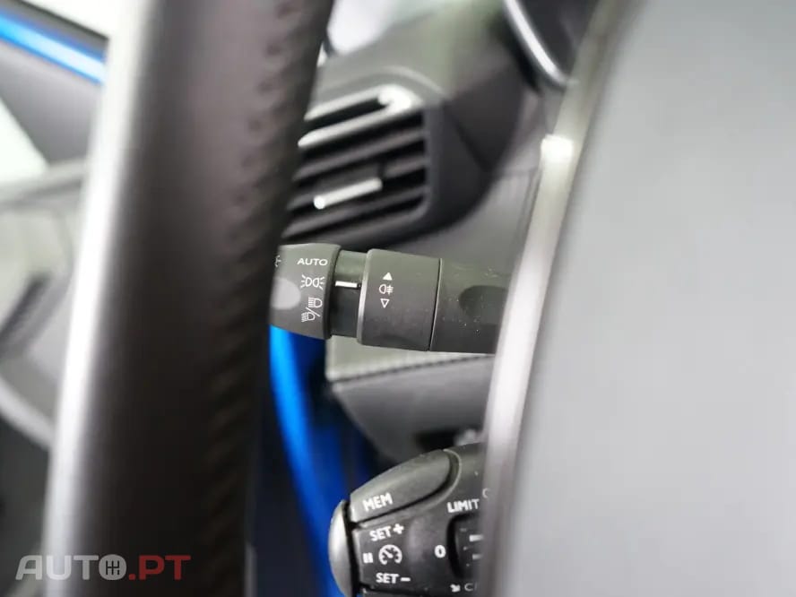 Peugeot 2008 1.2 PureTech Allure Pack