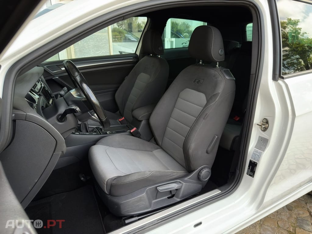 Volkswagen Golf 2.0 TDi Highline