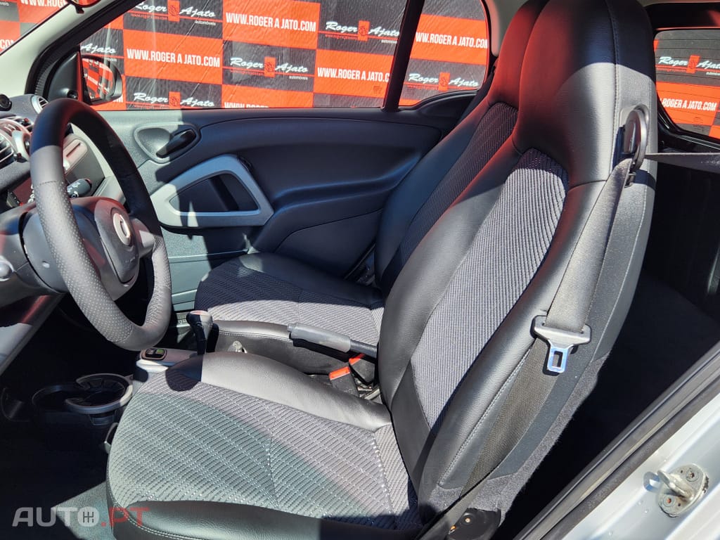 Smart ForTwo Outro