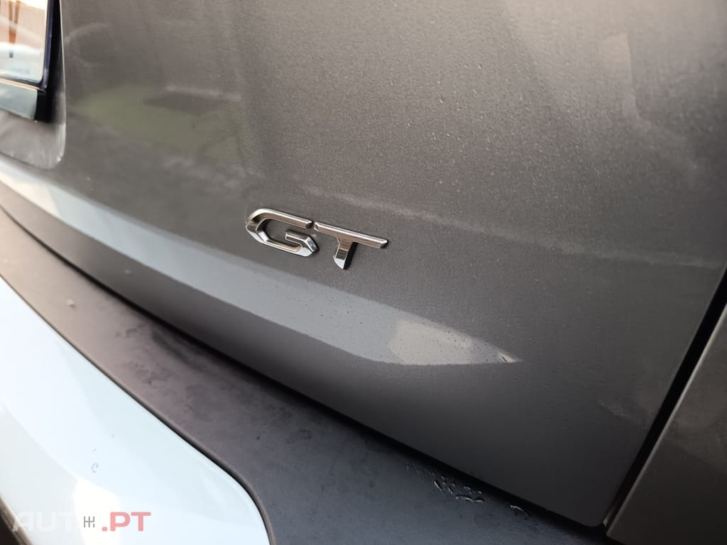 Peugeot E-2008 50 kWh GT