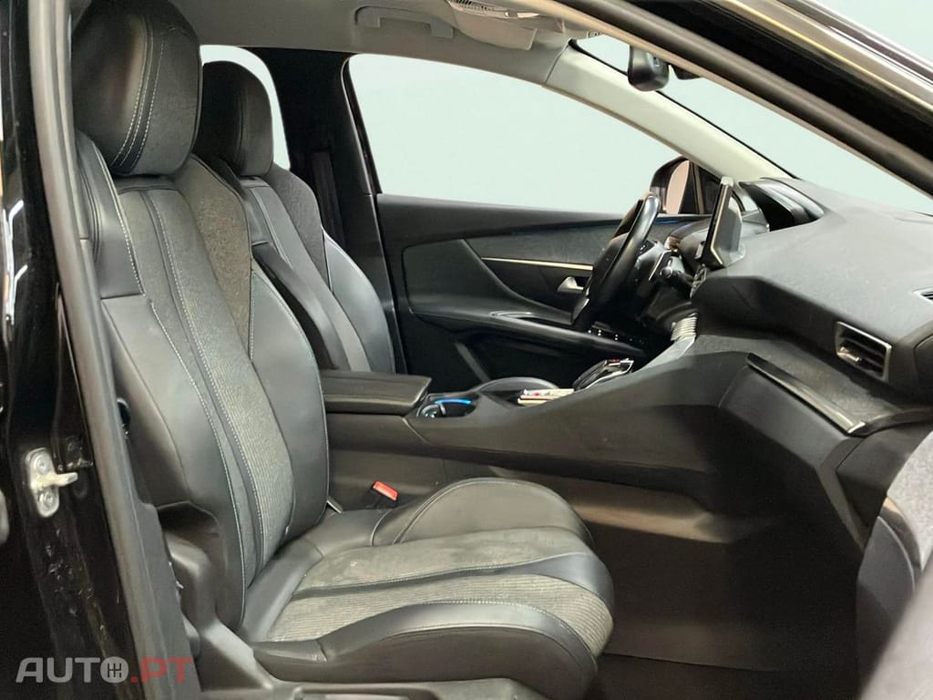 Peugeot 3008 1.5 BlueHDi Allure EAT8
