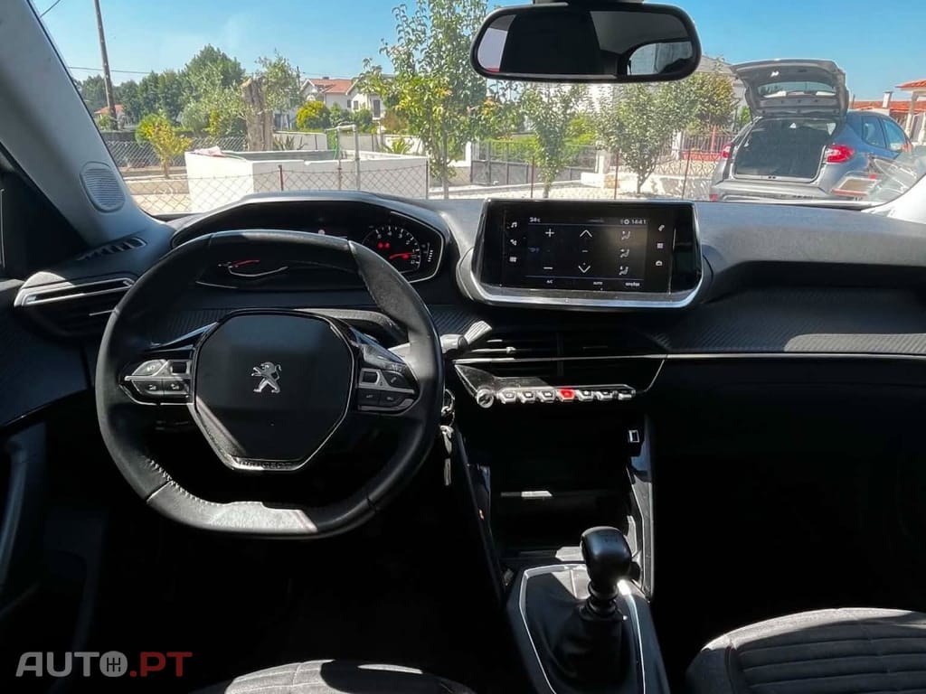 Peugeot 2008 1.5 BlueHDi Allure