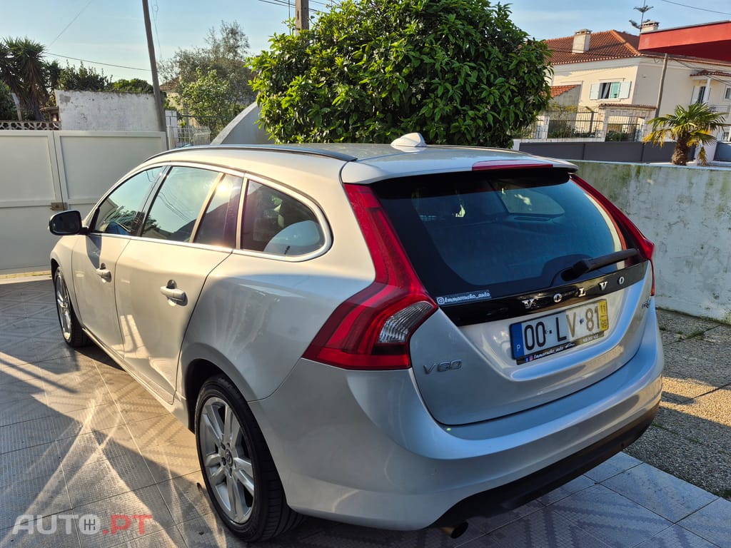 Volvo V60 D2 Momentum drive eco