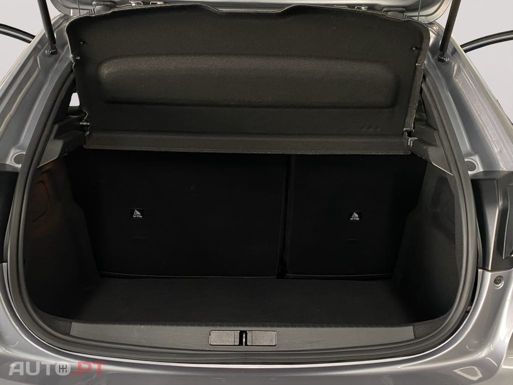 Peugeot 208 1.2 Hybrid Allure e-DCS6 — fotografia 20