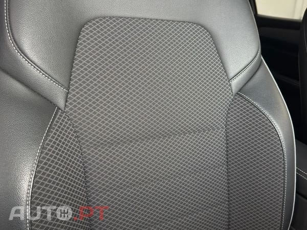 Renault Arkana 1.6 E-Tech Intens