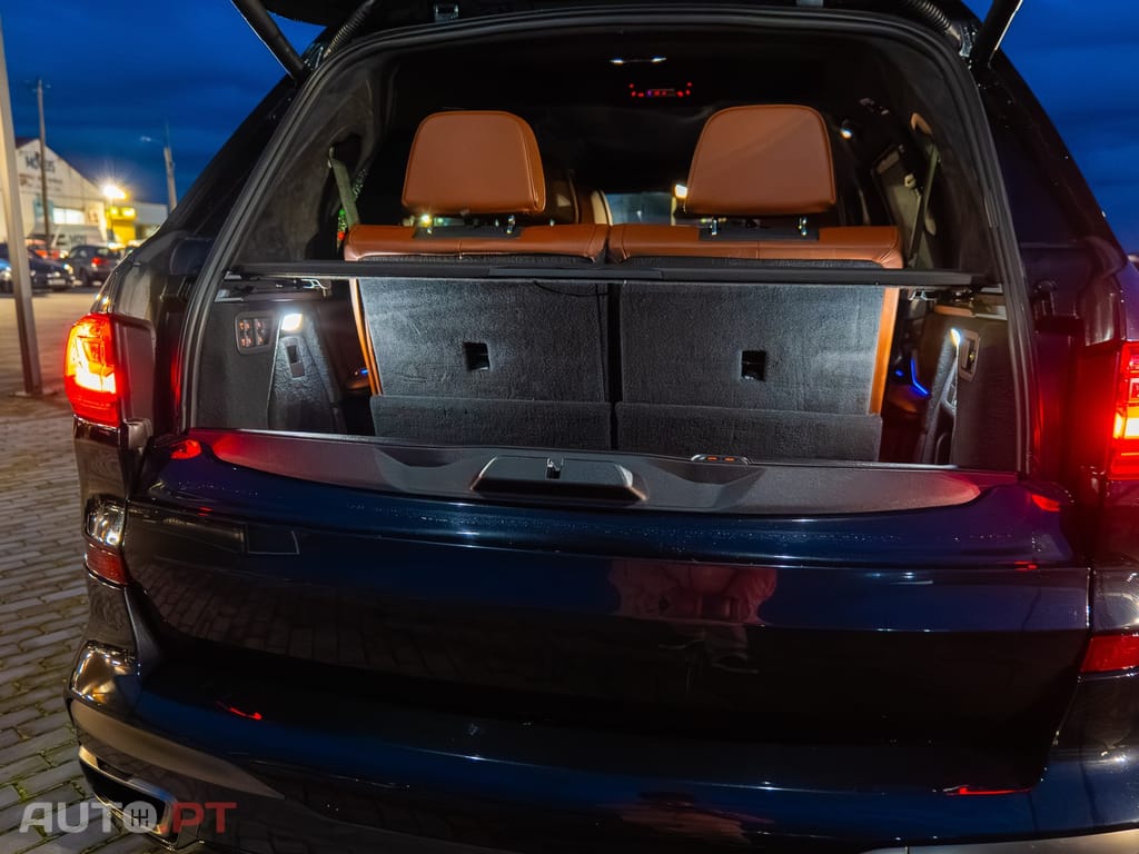 BMW X7 M50d