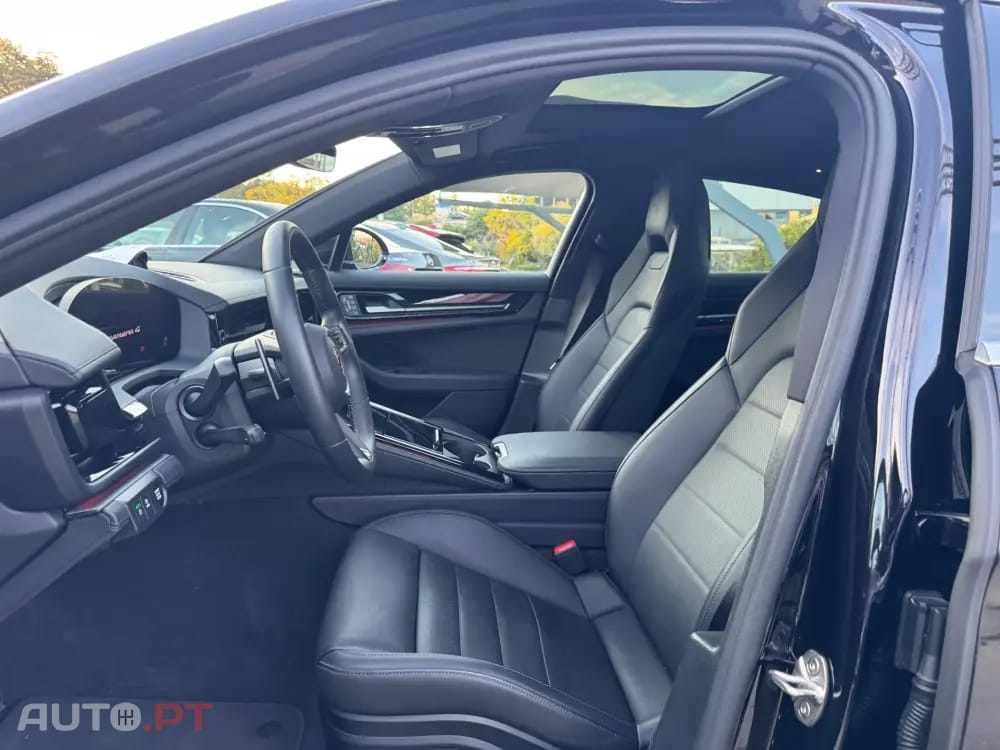 Porsche Panamera 4 E-Hybrid