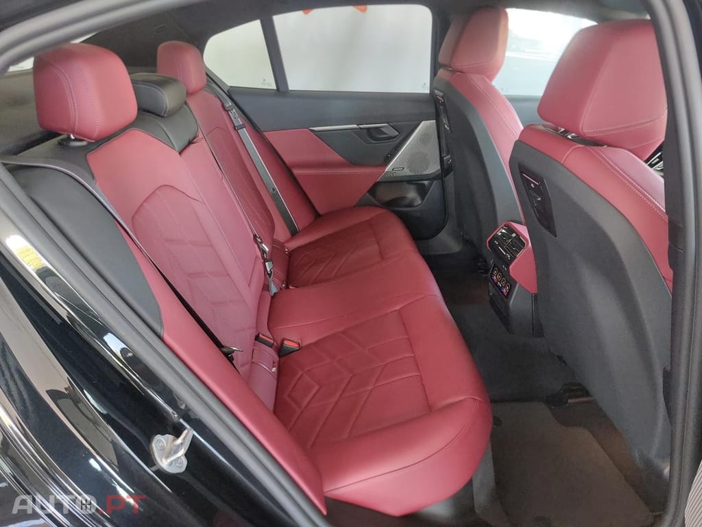 BMW i5 eDrive40 Pack Desportivo M Pro