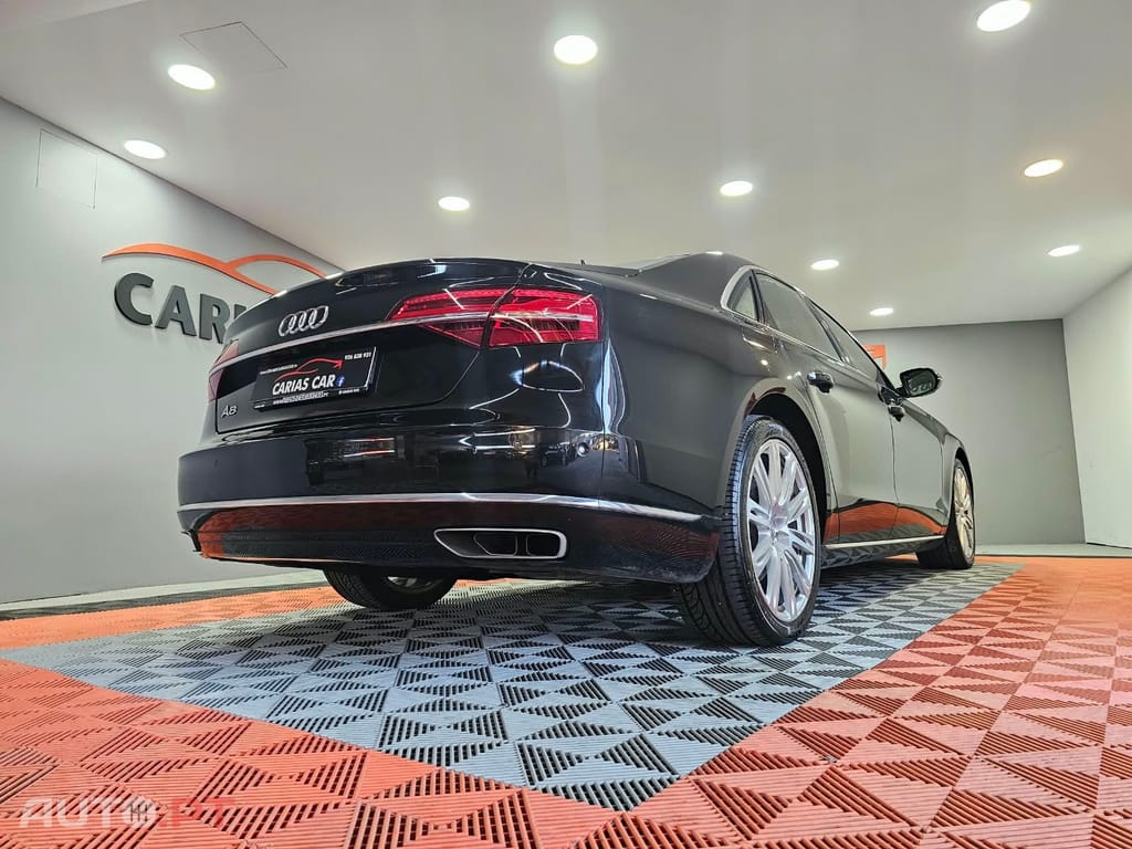 Audi A8 3.0 TDI V6 quattro Clean Exclusive