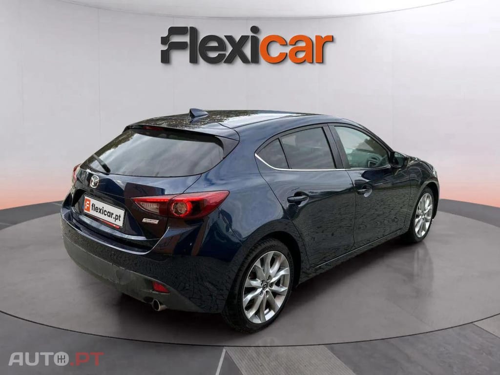 Mazda 3 1.5 Sky-D Excellence Navi