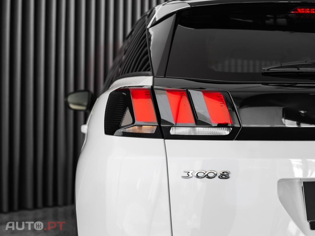 Peugeot 3008 1.5 BlueHDi Active Pack EAT8