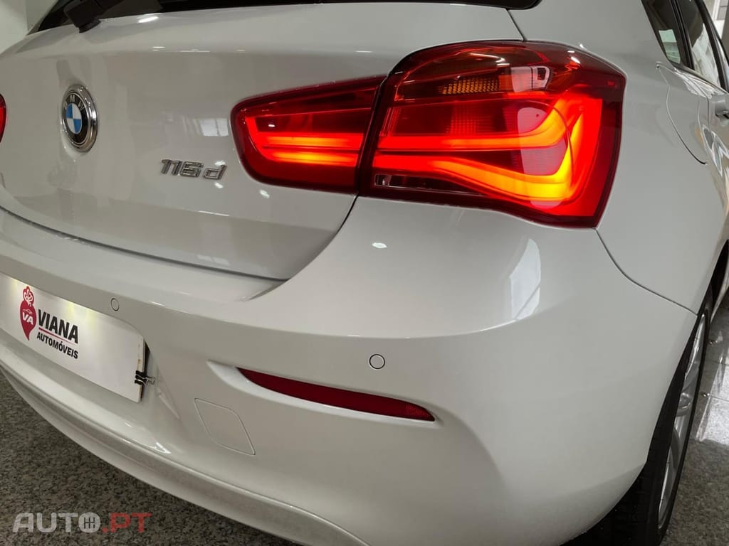BMW 116 d Line Luxury Auto