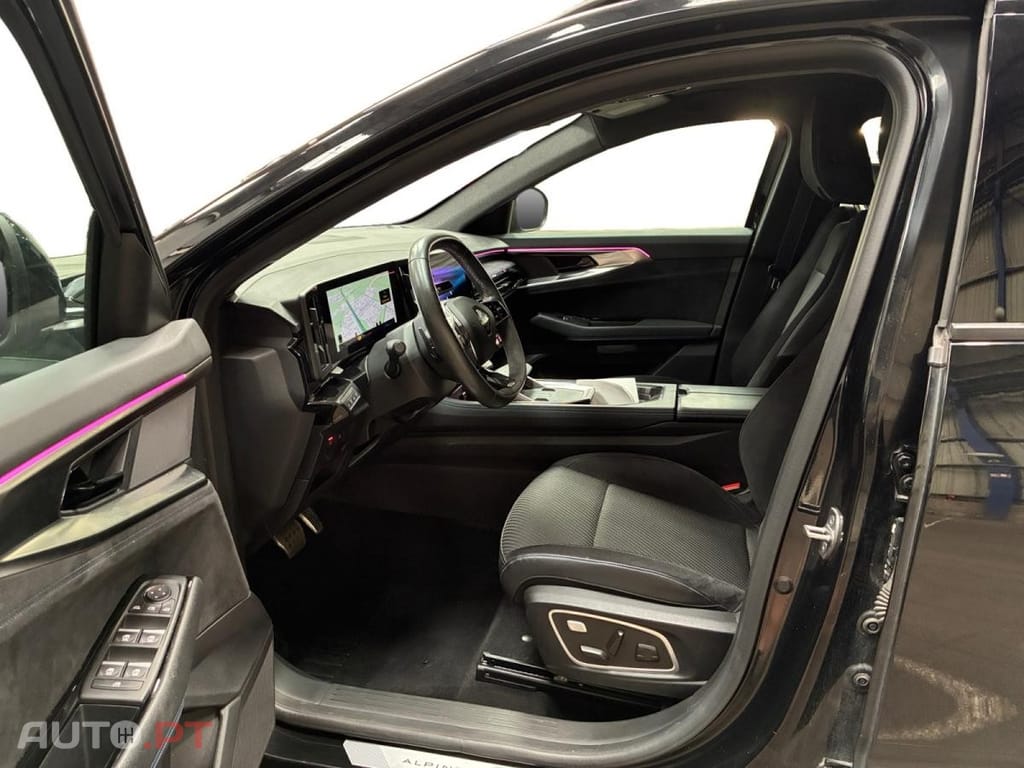 Renault Austral 1.2 E-Tech Techno Esprit Alpine Iconic