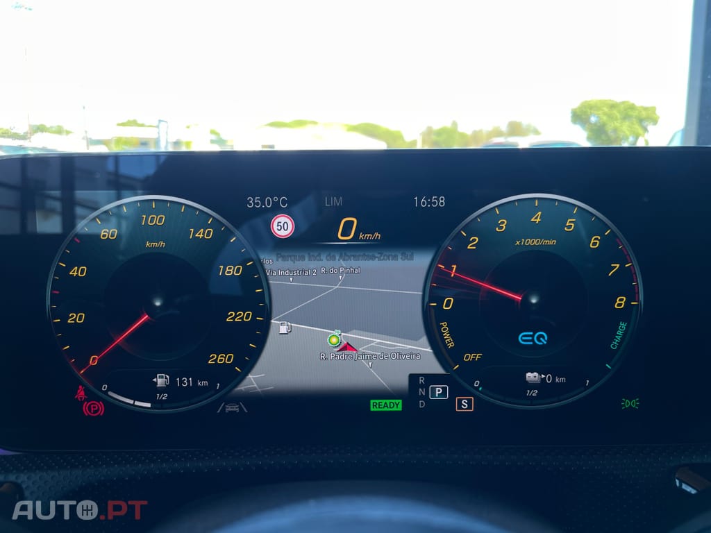 Mercedes-Benz A 250 e AMG Line