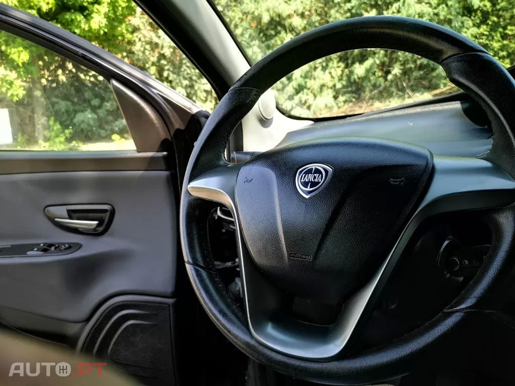 Lancia Ypsilon 1.2 S&S Gold