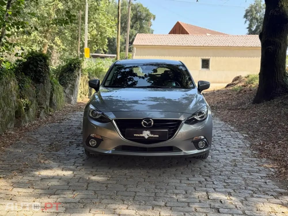 Mazda 3 1.5 Sky-D Excellence Pack Leather Navi