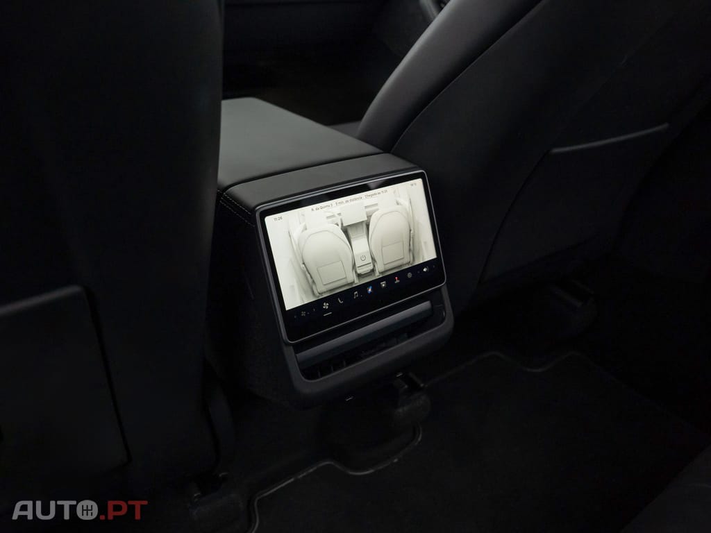 Tesla Model Y Long Range Tração Integral