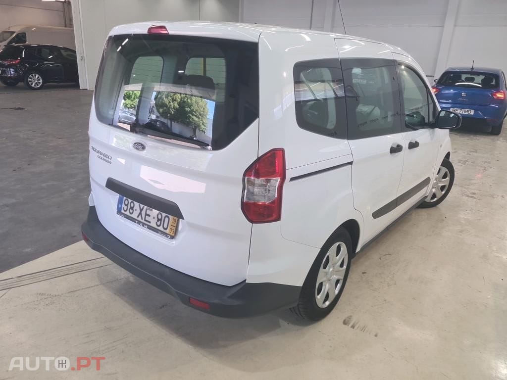 Ford Tourneo 1.0 EcoBoost Ambiente