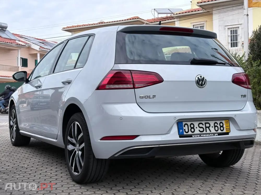Volkswagen Golf 1.0 TSI Confortline