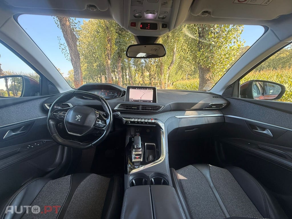Peugeot 3008 1.5 BlueHDi Allure EAT8