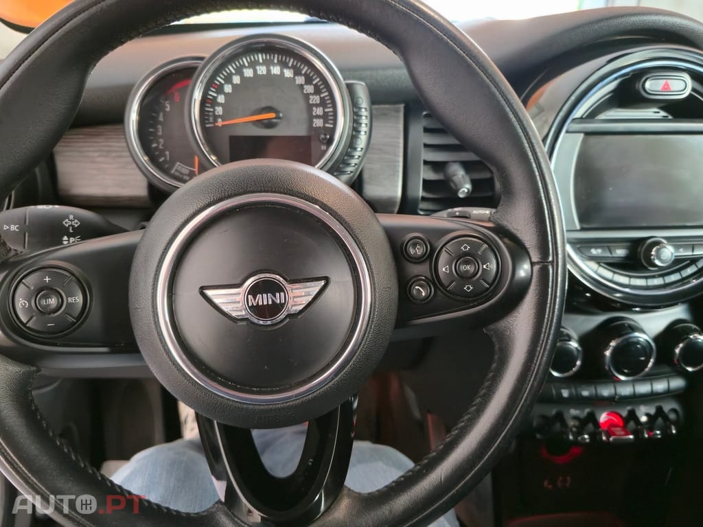 MINI Cooper Cooper SD