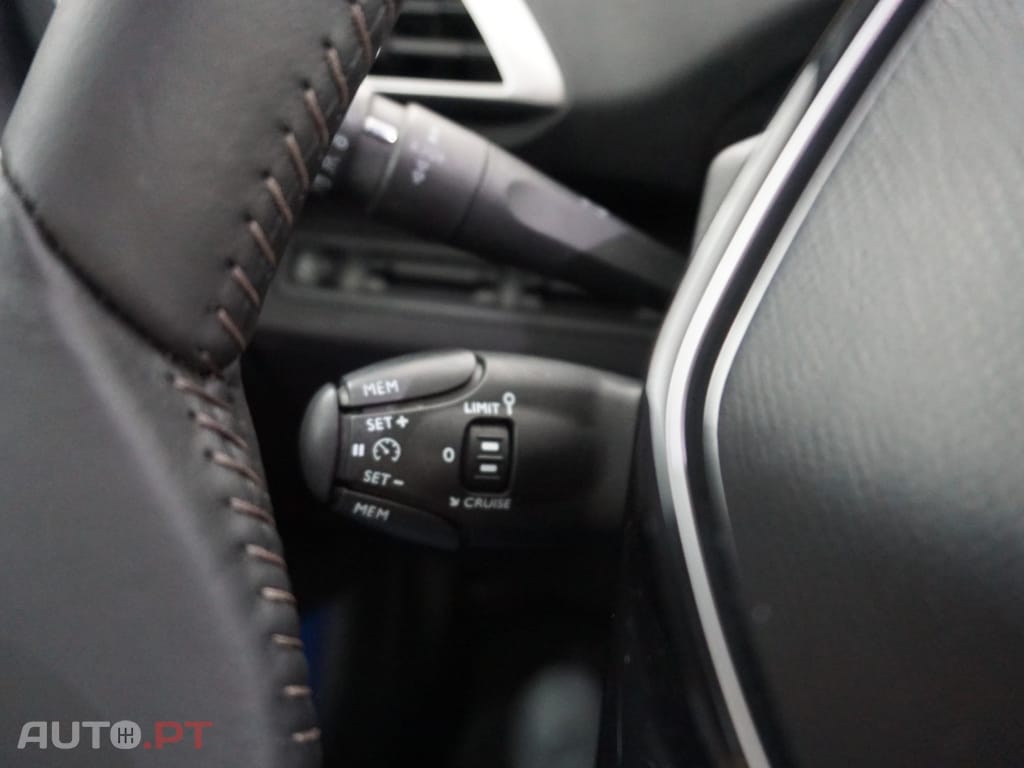 Peugeot 5008 1.2 PureTech Allure