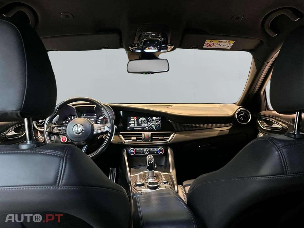 Alfa Romeo Giulia Quadrifoglio bi-turbo 510cv