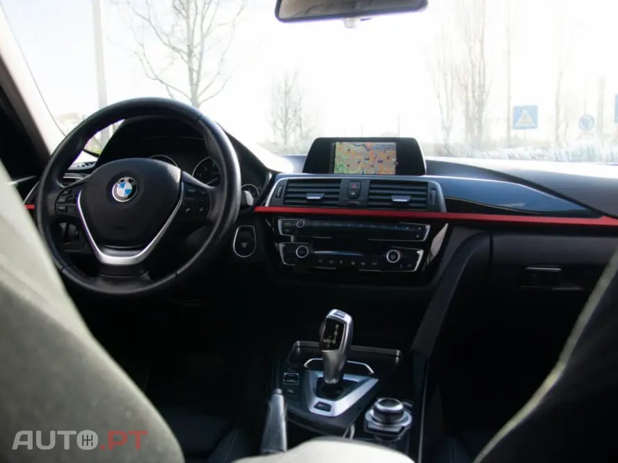 BMW 330 e iPerformance Line Luxury