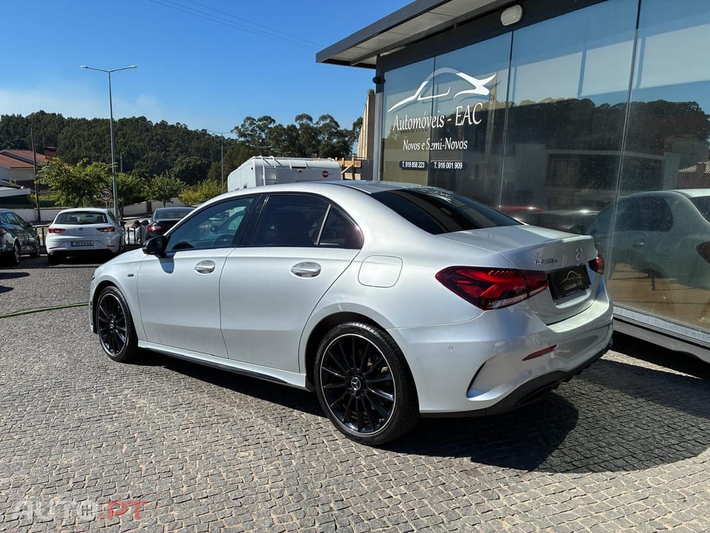 Mercedes-Benz A 250 e AMG Line